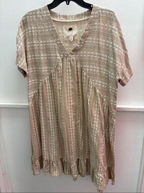 Cupio Beige & White Patterned V‑Neck Cotton Blend Dress